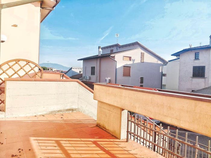 Appartamento con 5 locali in vendita in Via Baccheretana, Seano, Carmignano