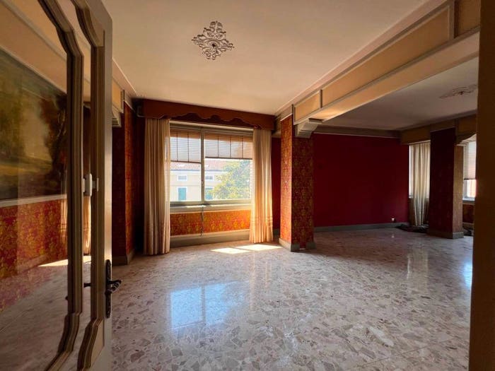 Appartamento con 6 locali in vendita in Via Cisa, Centro, Guastalla