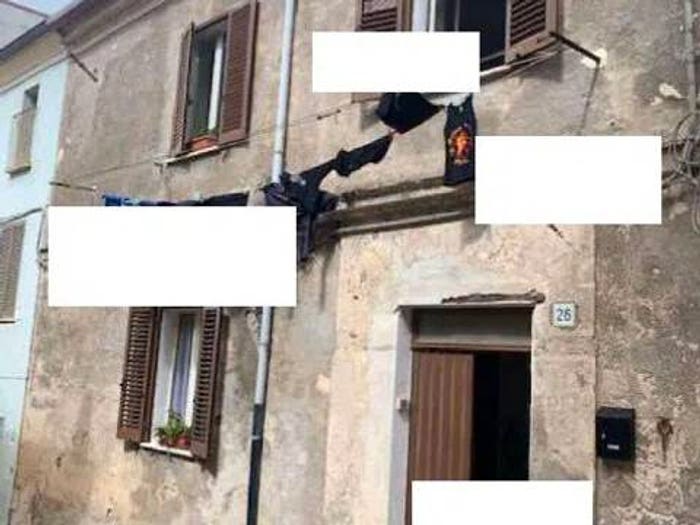 Casa con 5 locali in vendita in Via Giuseppe Garibaldi, Centro, Osilo