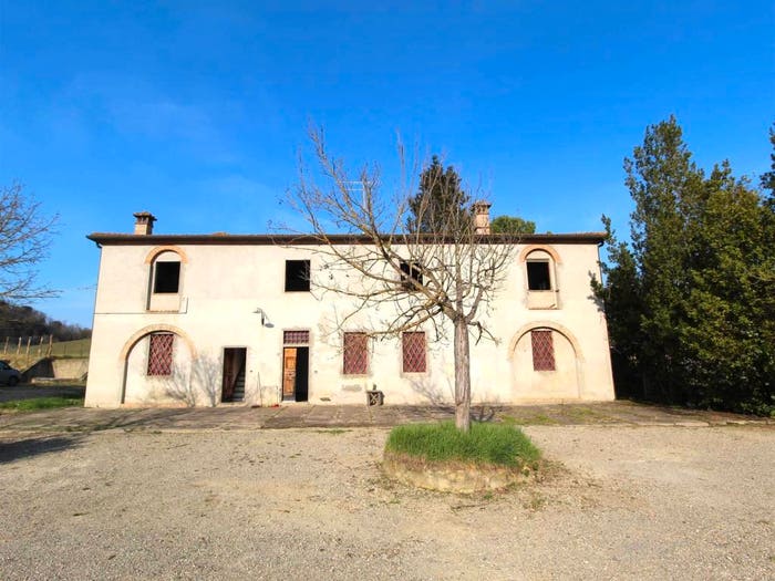 Casa con 6 locali in vendita in Avanella Bassetti, Certaldo