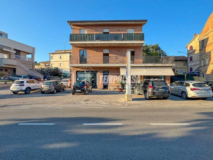 Appartamento quadrilocale in vendita in Contrada Molini di Fermo, Molini Di Tenna, Fermo