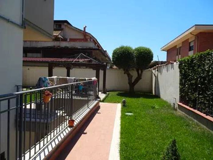 Appartamento con 6 locali in vendita in Via Polonia, Regioni, Grosseto