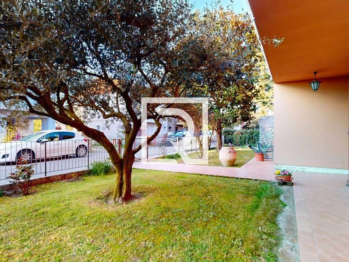 Casa con 6 locali in vendita in Traversa Erminio Salvatori, Glorie, Bagnacavallo