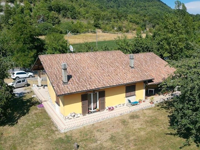 Casa con 5 locali in vendita in Località Bocchetto, Cosseria