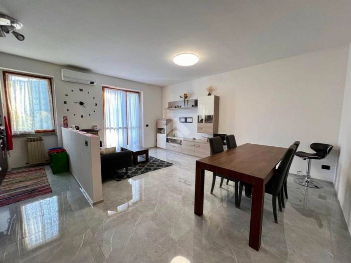 Appartamento bilocale in vendita in Via Sant'Alessandro, Centro, Clusone