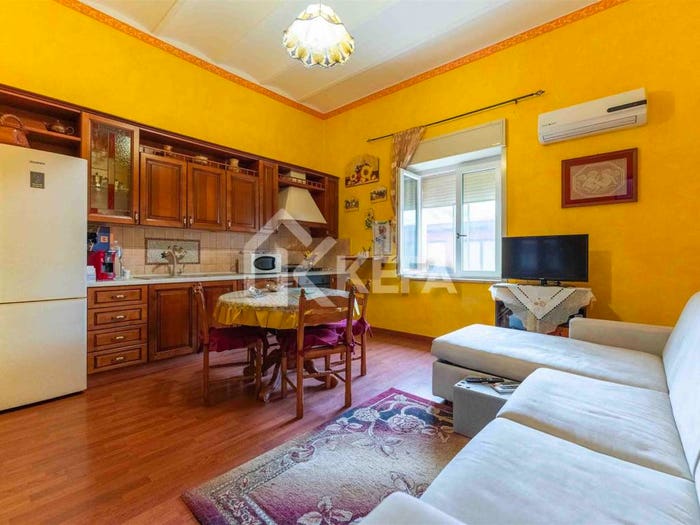 Appartamento quadrilocale in vendita in via Romana, Lascari