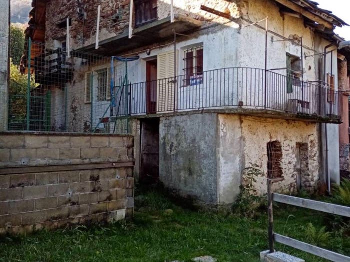 Casa trilocale in vendita in Frazione Nero, Nero, Alpette