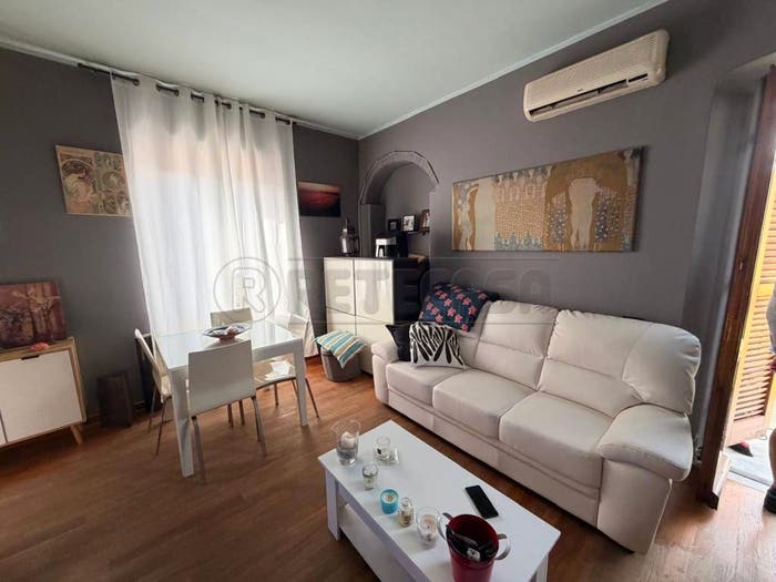 Appartamento trilocale in vendita in Via Carriona, Centro, Carrara