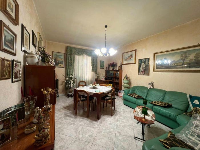 Appartamento quadrilocale in vendita in Via Pietro da Messina, Santa Lucia San Filippo, Messina