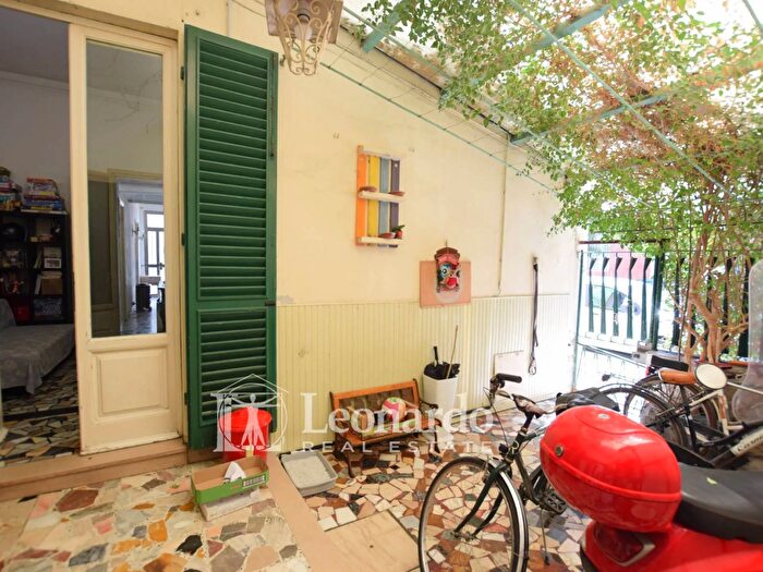 Casa con 7 locali in vendita in Via Bertini, Viareggio