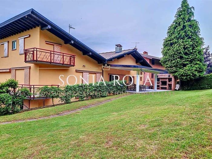 Casa con 6 locali in vendita in Via Barbarigo, Centro, Clusone