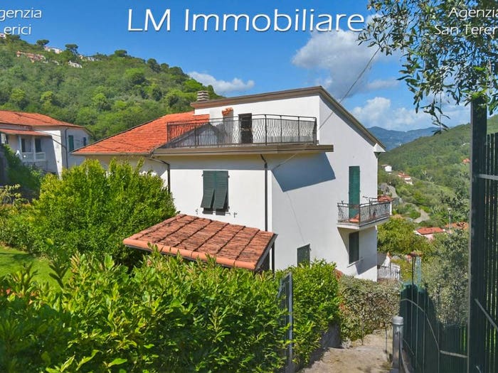 Appartamento con 5 locali in vendita in Via G Rinaldi, Pugliola Solaro, Lerici
