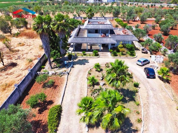 Casa con 6 locali in vendita in Via Fiume zona santa maria, Galatina
