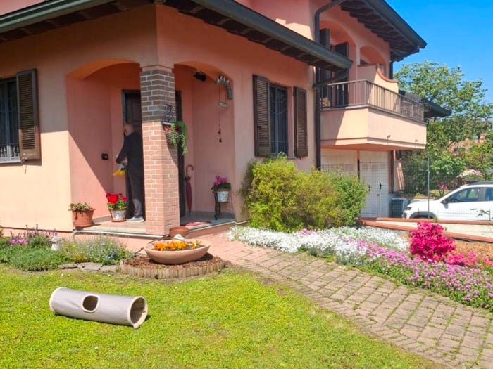 Casa con 6 locali in vendita in Via Leonardo da Vinci, Noviglio