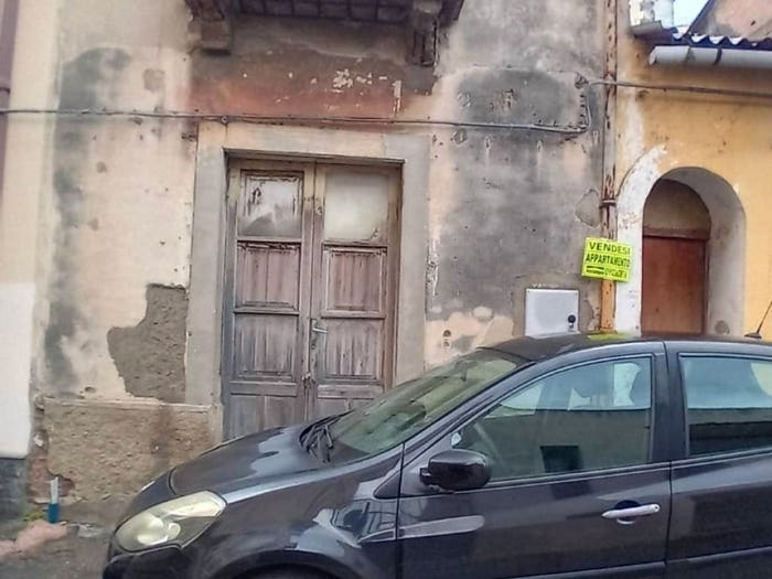 Casa quadrilocale in vendita in Via Carrubbara, Quartiere Lombardo, Messina