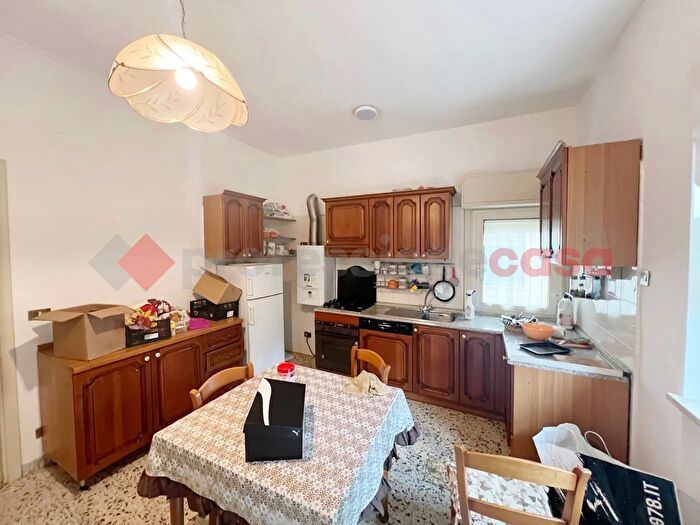 Appartamento con 5 locali in vendita in Via Pietro Boschi, Rieti