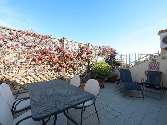 Appartamento trilocale in vendita in Via Privata Bogliolo, Centro, Alassio