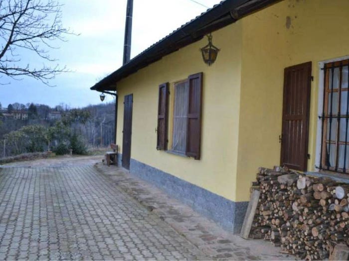 Appartamento con 5 locali in vendita in Frazione Mombarone Asti AT Italia Asti Asti, Mombarone, Asti