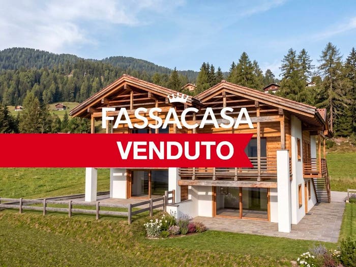 Appartamento trilocale in vendita in Strada de la Rossa, Centro, Moena
