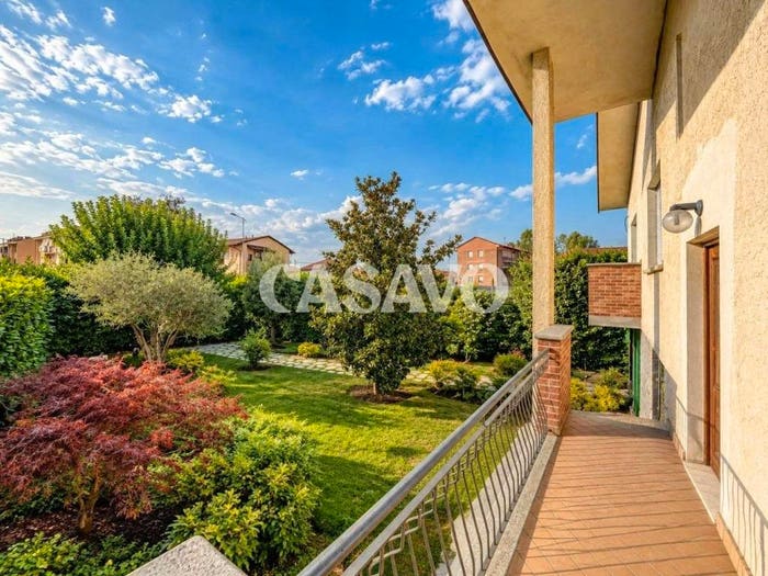 Casa con 6 locali in vendita in Via C Colombo, Centro, Poirino