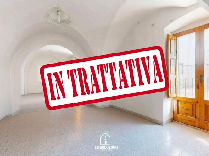 Appartamento trilocale in vendita in Via Santa Maria, Putignano