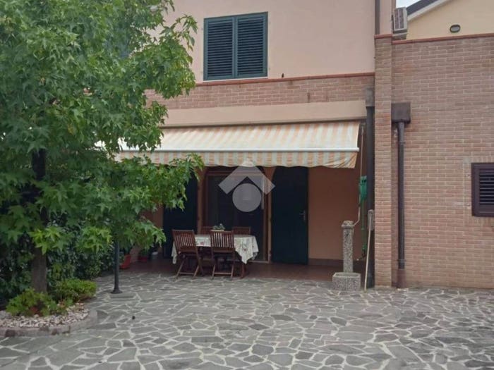 Casa con 5 locali in vendita in Via Fratelli Cervi, Comacchio Città, Comacchio
