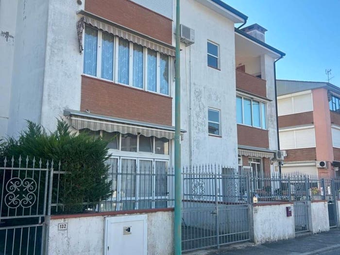 Appartamento trilocale in vendita in Via Carini, Porto Garibaldi, Comacchio