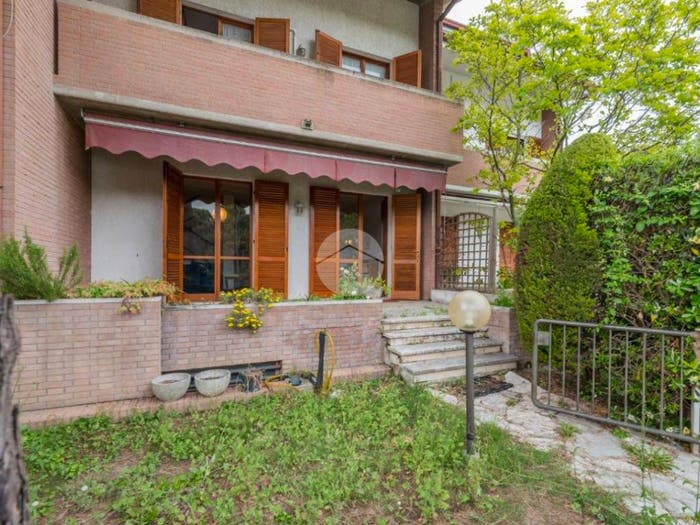 Casa quadrilocale in vendita in Via C Alvaro, Poderino Trave, Fano