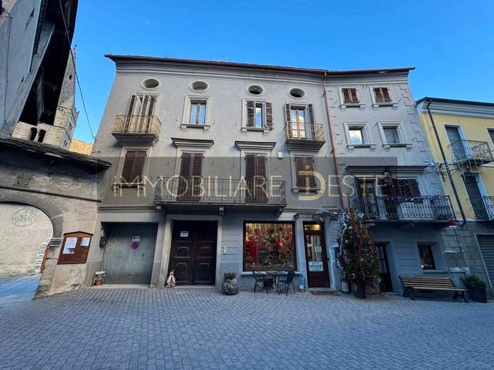 Appartamento con 6 locali in vendita in Via Vittorio Emanuele II, Centro, Chiomonte