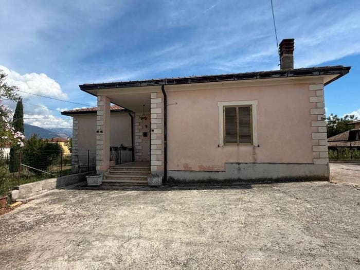 Casa con 6 locali in vendita in Via Pantano, Monte San Giovanni Campano