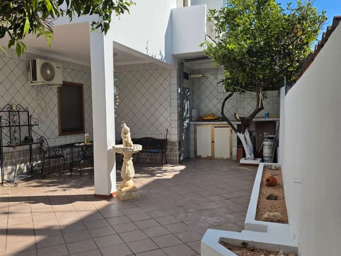 Casa trilocale in vendita in Via della Giovane Italia, Parco di Terramaini, Cagliari