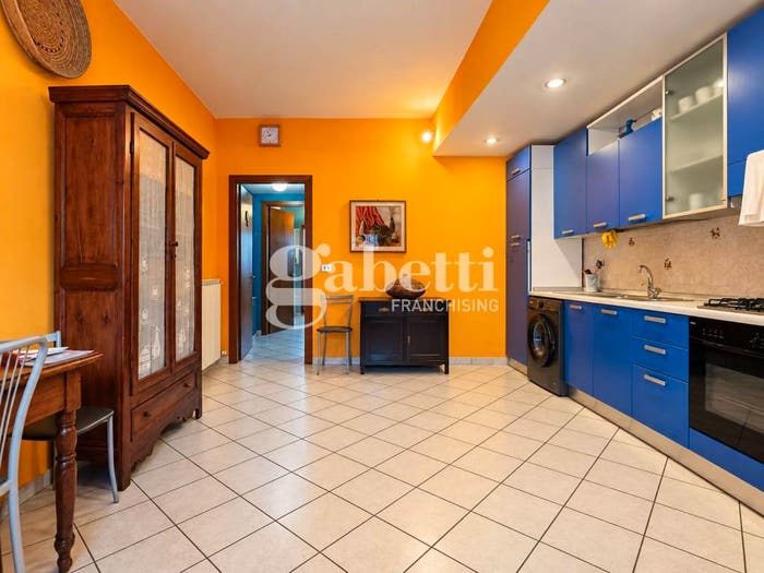 Appartamento bilocale in vendita in Via Cristoforo Colombo, Centro, Scandicci