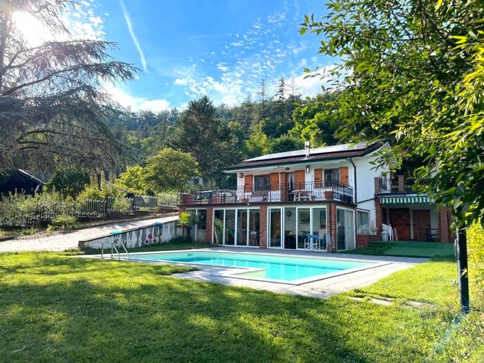 Casa con 5 locali in vendita in FORTUNAGO VIA POLINAGO, Fortunago