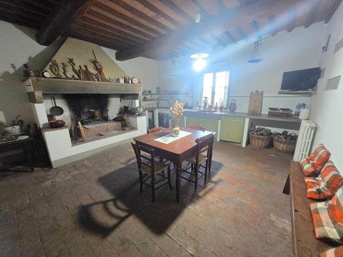 Casa con 5 locali in vendita in Via Maremmana, Lastra a Signa