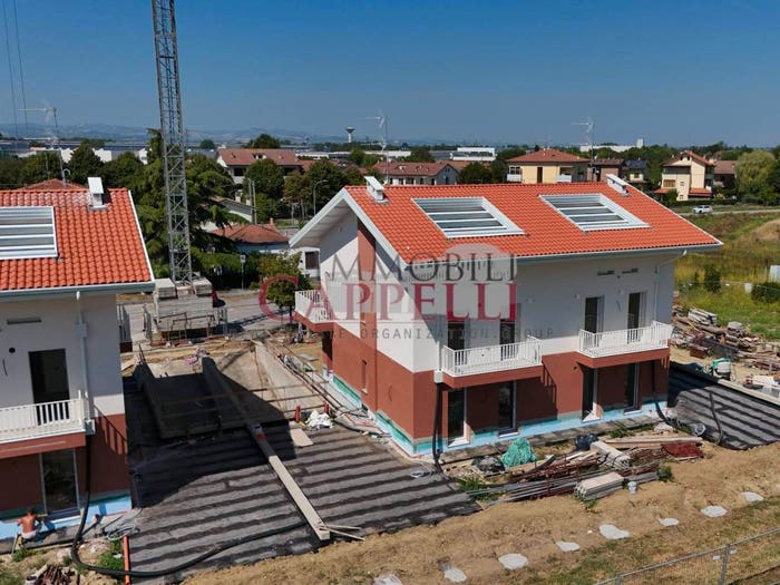 Appartamento quadrilocale in vendita in Via Aldo Baggini, Villa Selva San Leonardo, Forlì
