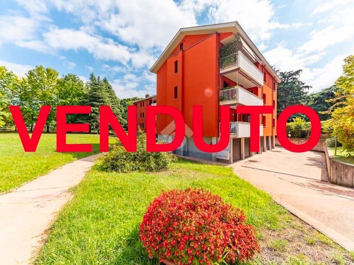 Appartamento trilocale in vendita in Via dei Platani, Centro, Arese