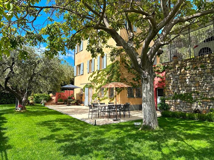 Casa con 5 locali in vendita in Via Giacomo Matteotti, Vallebona