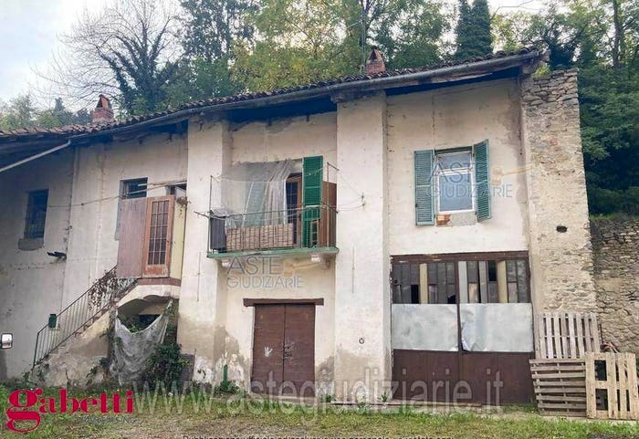 Casa con 5 locali in vendita in Via Generale Filippo Martinengo, Dogliani