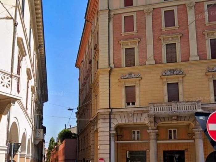 Appartamento quadrilocale in vendita in Via Fondazza, Santo Stefano, Bologna