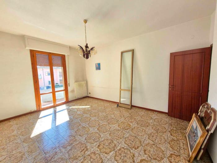 Appartamento trilocale in vendita in Via Augusto Bini, Centro, Montespertoli