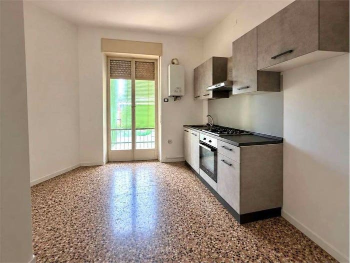 Appartamento bilocale in vendita in VIA MONTENERO, Centro, Arona