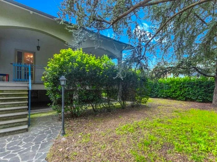 Casa con 6 locali in vendita in San Lazzaro, Parma