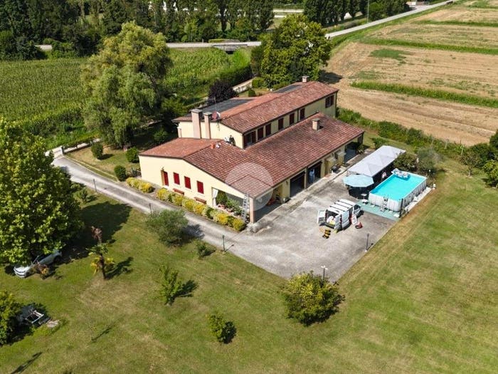 Casa con 6 locali in vendita in Via goffredo mameli, Centro San Tommaso, Albignasego