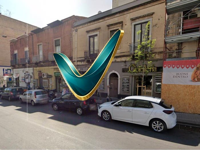 Appartamento quadrilocale in vendita in Viale Mario Rapisardi, Ferrarotto Acquedotto Greco, Catania