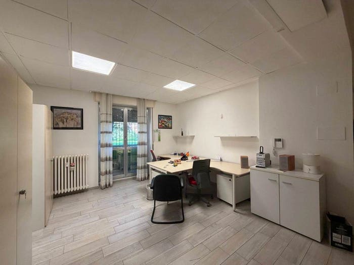Appartamento quadrilocale in vendita in Via Abelardo Pecorini, Quartiere Forlanini, Milano