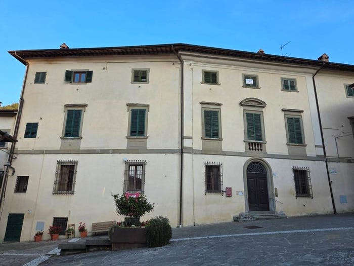 Appartamento bilocale in vendita in Piazza Strigelli, Centro, Palazzuolo sul Senio