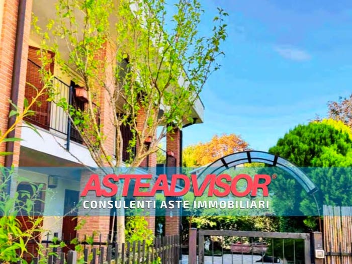 Appartamento con 6 locali in vendita in Via Cascina Sofia, Centro, Bernareggio
