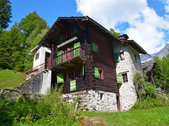Casa con 6 locali in vendita in Località Ronco, Macugnaga