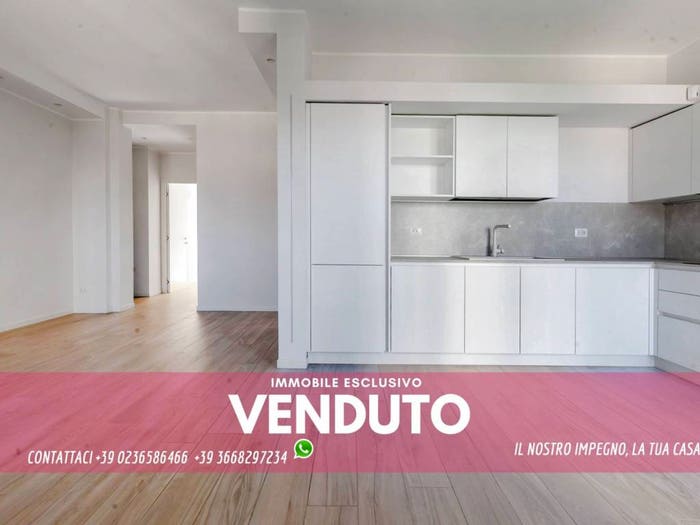 Appartamento trilocale in vendita in Via Angera, Maggiolina, Milano