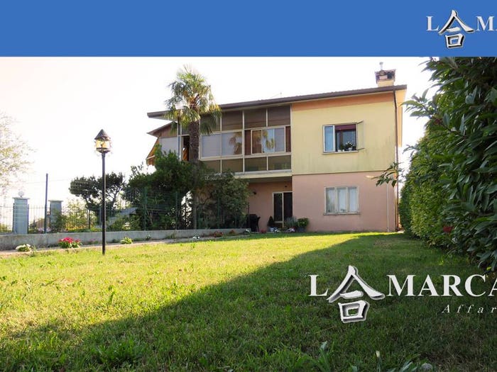 Appartamento con 6 locali in vendita in Via Belli, Fonte Alto, Fonte